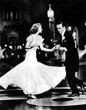 Fred Astaire a Ginger Rogersová vo filme Páni v cylindroch (Top Hat, 1935)
