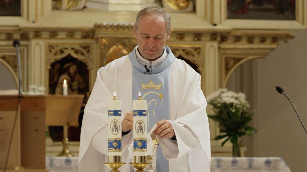 Arcibiskup Bezák, zbohom (2014) - fotografie