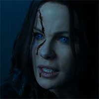 Kate Beckinsale je späť v slovenskom traileri Underworld: Krvavé vojny